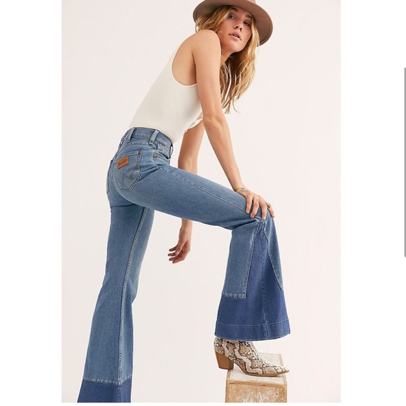 Wrangler High Rise Flare Jeans - Picture 3 of 13